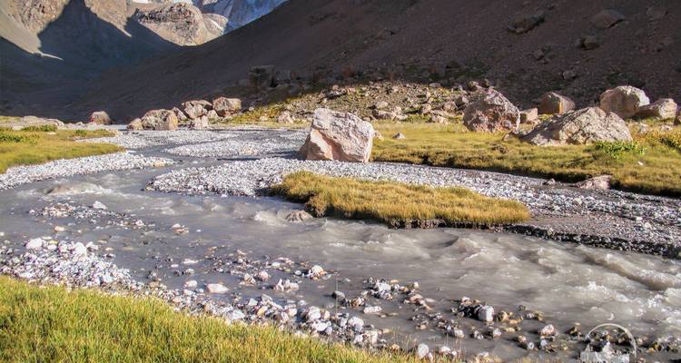 Trekking por los Pamires: Cordillera Transalpina y Montes Fann (Bishkek-Bishkek) - Central Asia Travel LP  1