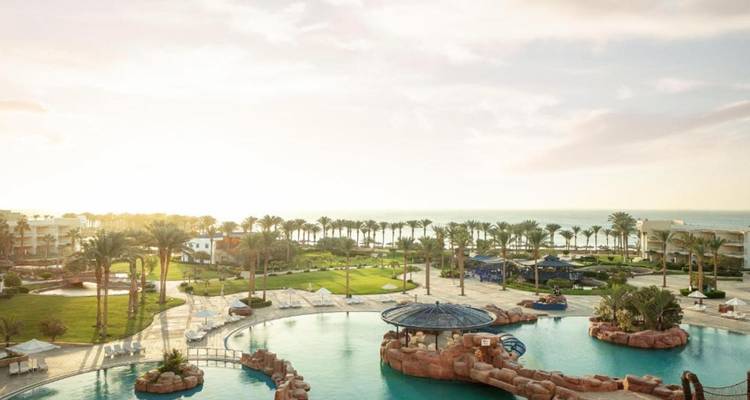 Arenas doradas del Mar Rojo de Hurghada - Vacaciones de buceo y playa | Complejo turístico de 5 estrellas - TourShare 1