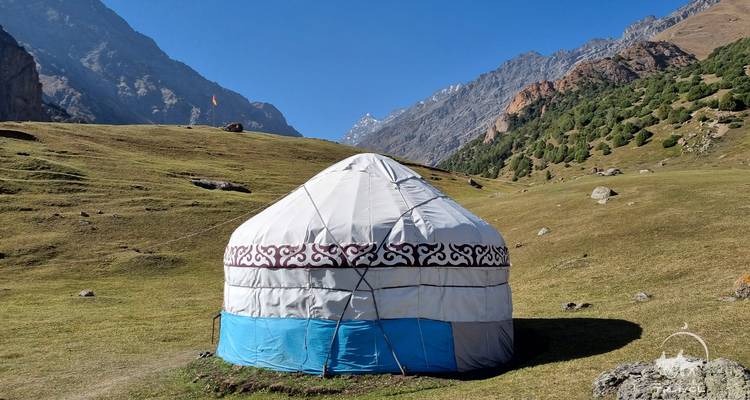 Senderismo por las montañas Pamir Alay (14 días) - Central Asia Travel LP  8