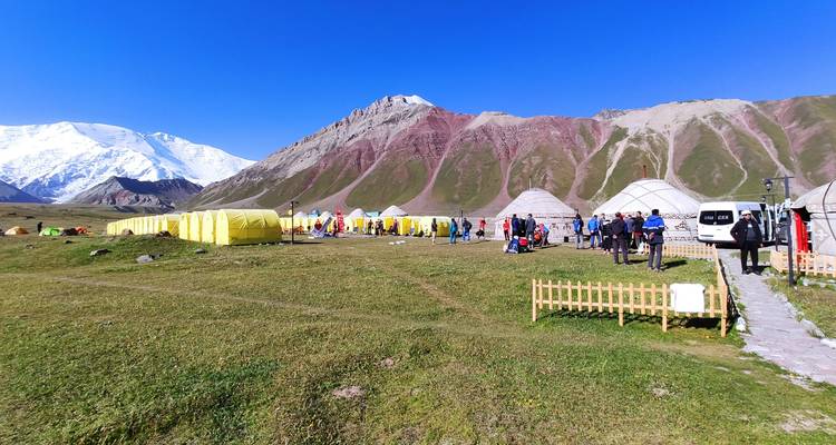Pamirs` Summits (Tashkent-Tashkent) - Central Asia Travel LP  1