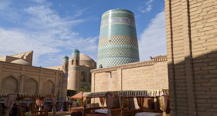 Una Aventura Épica por los 3stán: Tayikistán, Uzbekistán y Turkmenistán - Adventure Bound LTD 6