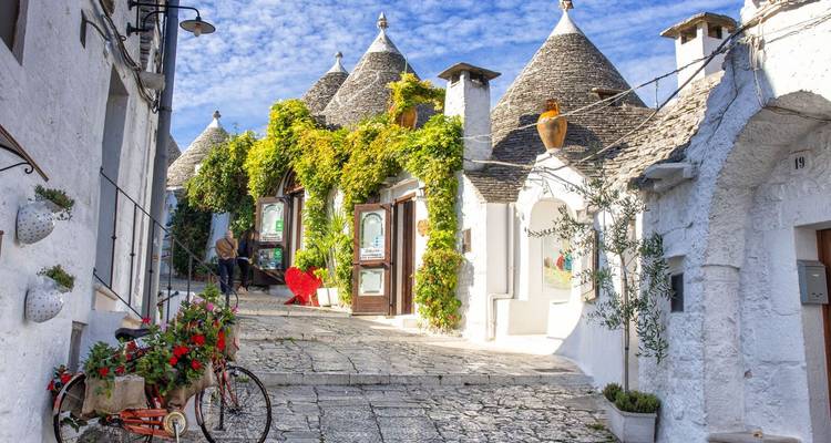 Cycling Across Southern Italy - Road Bike Tours Italy 5