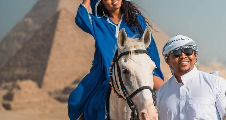 Aventura por Egipto " Pirámides , El Cairo y safari por el desierto Oasis de Baharia - 6 Días - Holiday In 1
