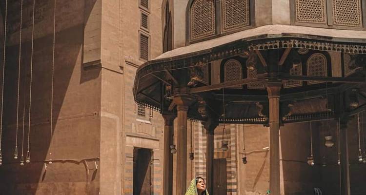 Aventura por Egipto " Pirámides , El Cairo y safari por el desierto Oasis de Baharia - 6 Días - Holiday In 4