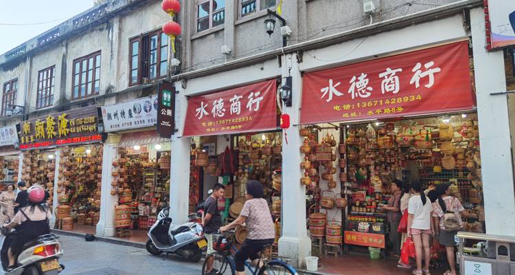 Excursión de 3 días a Chaozhou y Shantou en tren rápido desde Guangzhou - Silk Road Trips 3