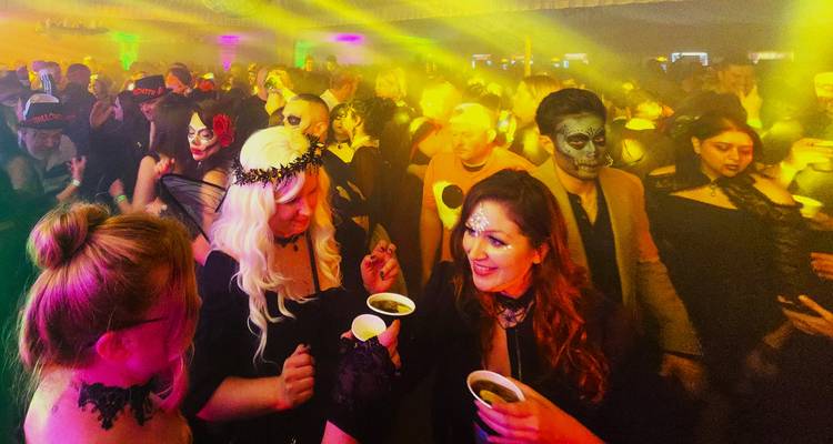 Le grand bal d'Halloween de Dracula - Palais de la Comté de la Citadelle de Sighisoara avec hébergement - Transylvania Live Expert in Transylvania 2