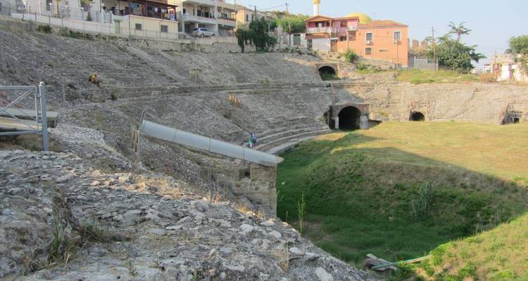 Merveilles d'Albanie : Montagnes, histoire et plages (10 jours) - Local Friends Albania  1