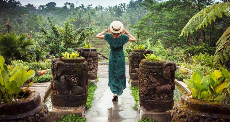 Malaysia, Singapore & Bali: From City Lights to Sunrise Hike (16 destinations) - journaway 4
