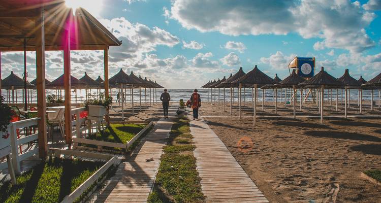 5 Días Joyas Culturales y Maravillas Naturales - Una Experiencia en Tirana - Enjoy Travel and Tours 2