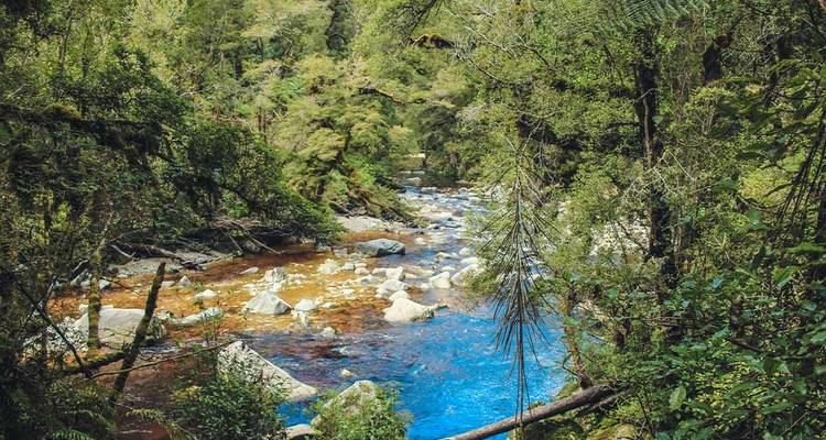 New Zealand South Island Adventure (26 destinations) - Intrepid Travel 2