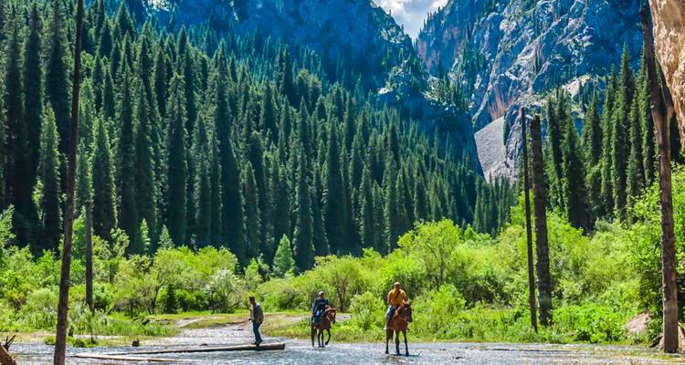 Viaje clásico por Kazajstán a medida, con guía privado y salidas diarias - Agate Travel 6