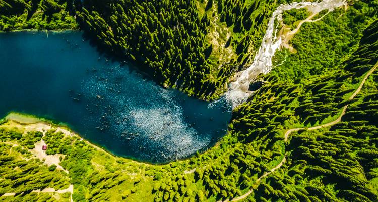 Circuit privé dans le sud du Kazakhstan, étoiles quotidiennes et voiture exclusive - Agate Travel 6