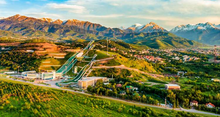 Circuit privé dans le sud du Kazakhstan, étoiles quotidiennes et voiture exclusive - Agate Travel 10