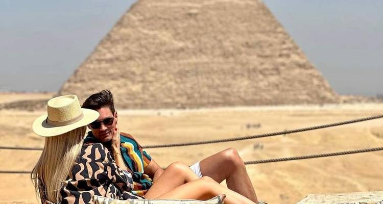 Majestuoso Egipto Crucero de ida y vuelta por el Nilo y las Pirámides - 10 Días - Holiday In 7