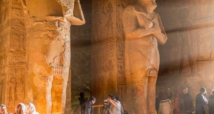 Majestuoso Egipto Crucero de ida y vuelta por el Nilo y las Pirámides - 10 Días - Holiday In 8