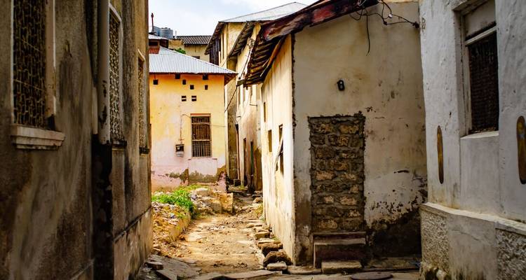 Kenya by Rail: Trains, Safaris & Beaches - Intrepid Travel 7