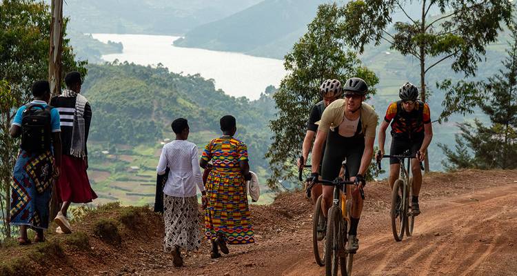 Cyclisme dans les régions sauvages de l'Ouganda - SpiceRoads Cycling 7