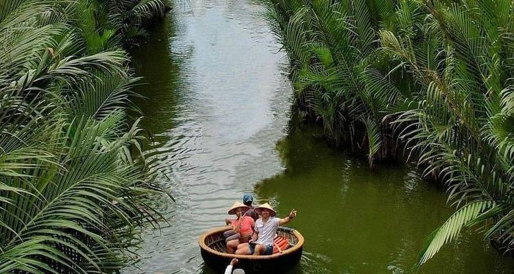 Vietnam Middle Adventure 5 jours 4 nuits Exploring Da Nang- Ba Na Hills- Hoi An- Son Tra Peninsula - Go Asia Travel 2