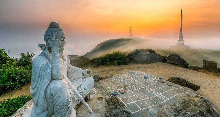 Vietnam Middle Adventure 5 jours 4 nuits Exploring Da Nang- Ba Na Hills- Hoi An- Son Tra Peninsula - Go Asia Travel 1