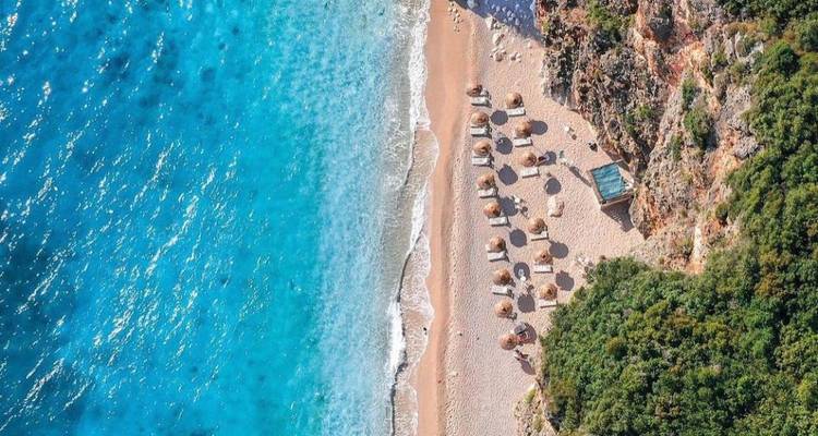 Desde Tirana: Excursión de 2 días a la Riviera Albanesa, Playa de Bandera Azul de Palase,Vlora, Dhermi, Apolonia y Durres - LIT Travel and Tours  7