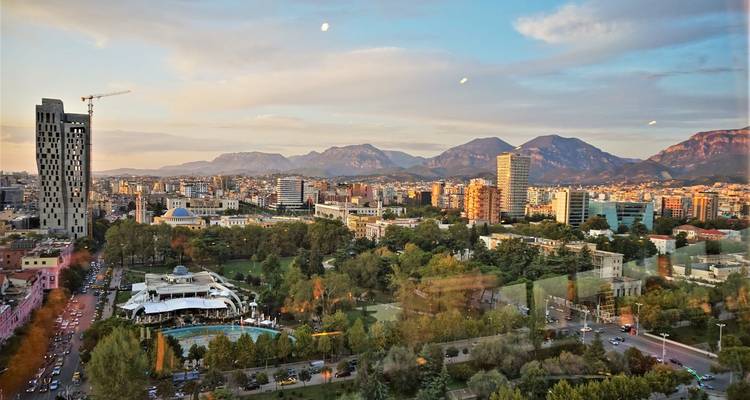Escapada de fin de semana a Tirana: el centro neurálgico de los Balcanes Occidentales - Albania Explorer DMC 3