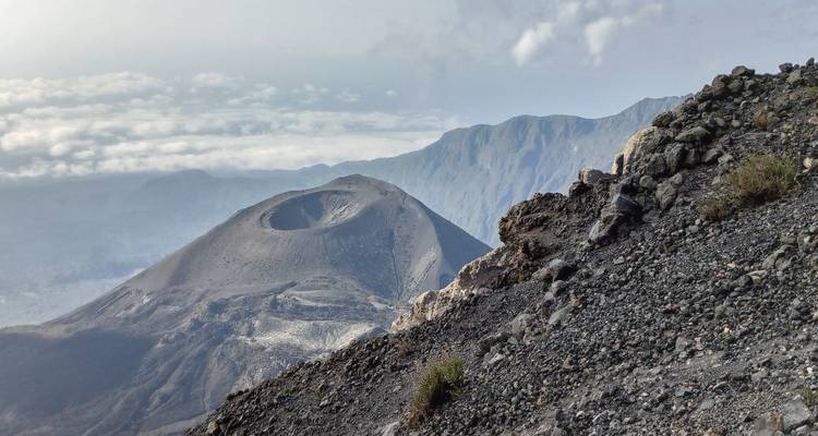 MOUNT MERU TREKKING 4 DAYS - Johnadventures 1