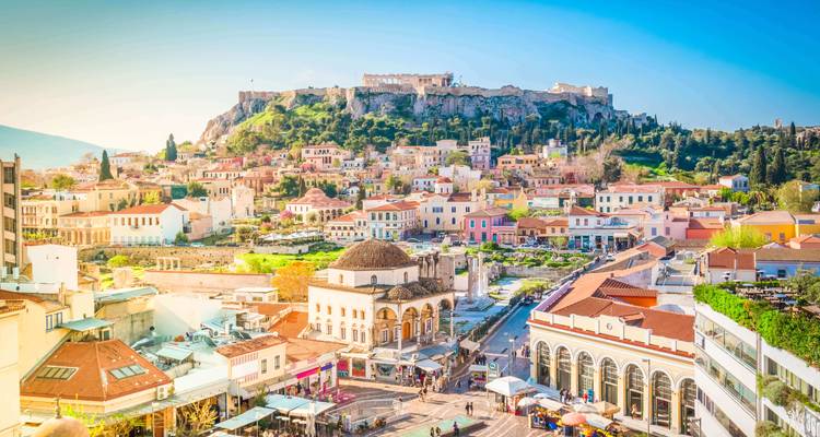 Aperçu de la ville historique avec la colline de l'Acropole.