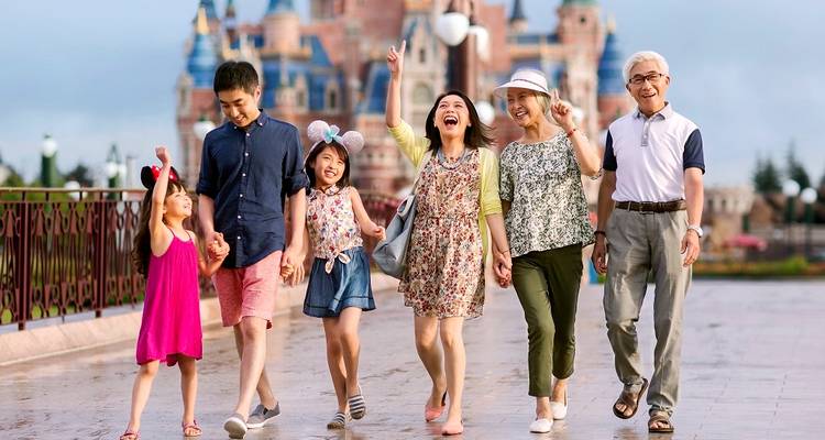 12-Dya Beijing to Shanghai : History Meets Disney and Universal Family Tour (private guide & driver）Customizable - UME Travel Co. Ltd 7
