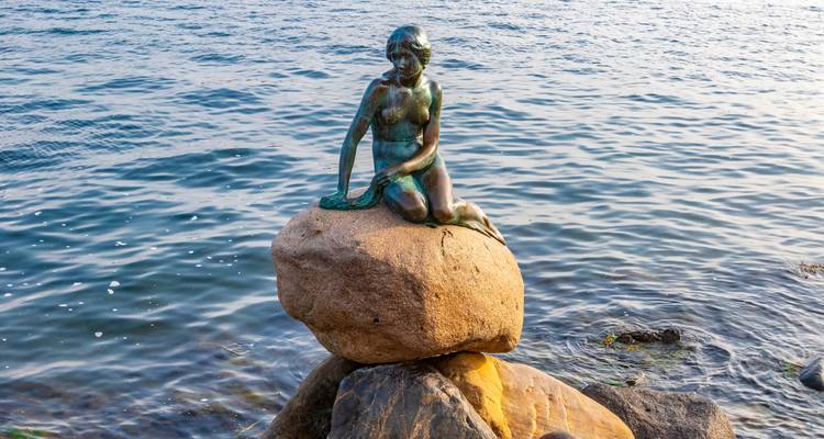 Scandinavia & Beyond : Capital Vibes meet Norway Roadtrip (8 destinations) - journaway 10