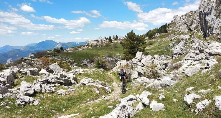 Circuit en VTT électrique dans les Alpes jusqu'en Provence - Pure African Expeditions 8