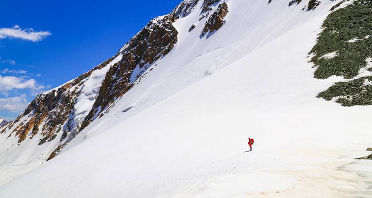 Bogda Peak Trek- Epic 7-Day Xinjiang Hiking Tour with Expert Guides - Doufeng Adventure 4