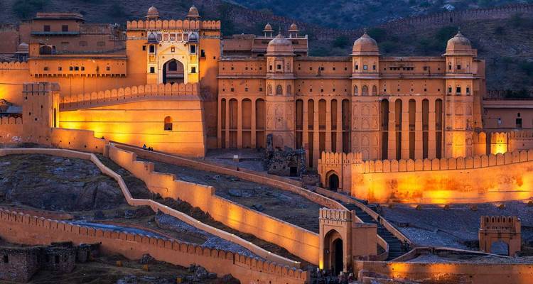 8-Day Golden Triangle Heritage Tour with Taj Mahal, Jaipur Palaces & Ranthambore Wildlife Safari - SafeHands Travels 7