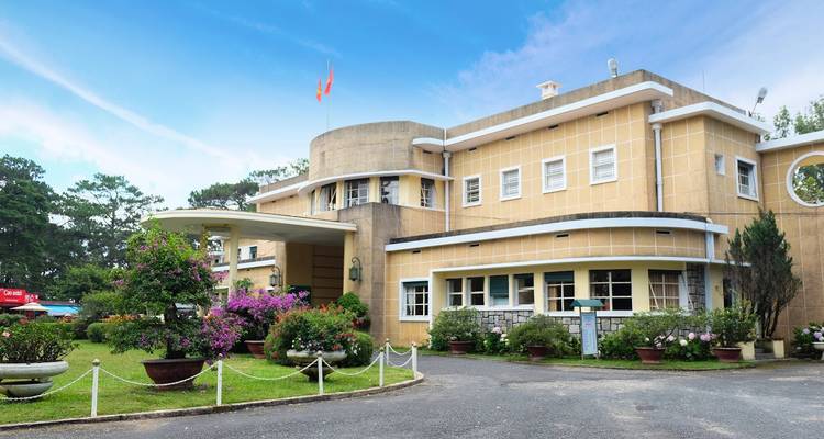 Vietnam Southern Adventure 3 Day 2 Night Exploring Da Lat- Khanh Le Pass- Bao Dai palace- Flower Garden & Crazy House- Xuan Huong Lake - Go Asia Travel 8