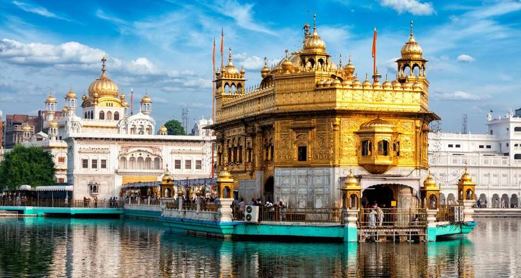 Circuit culturel de 08 jours en Inde du Nord : Delhi, Agra, Fatehpur Sikri, Abhaneri, Jaipur, Amritsar, Chandigarh - SafeHands Travels 4