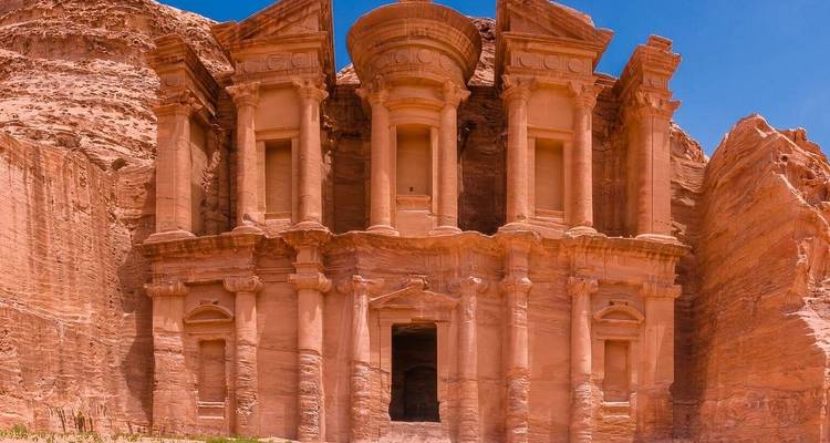 Best trip Through Shobak Castle, Petra, Wadi Rum& Dead Sea 3 days - World Skyway  1