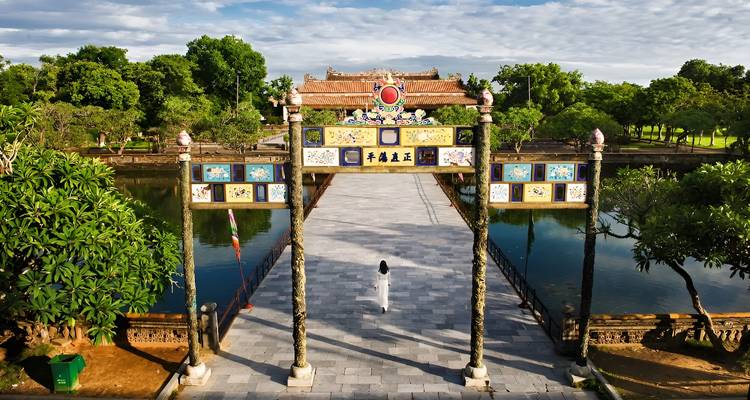 Visite de la ville de Hué depuis Hoi An et Da Nang - Visite privée en limousine - Truong Sa Tourist 7