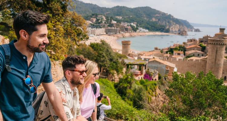 Montserrat, Gérone et Costa Brava en 2 jours depuis Barcelone - WORLD EXPERIENCE 7