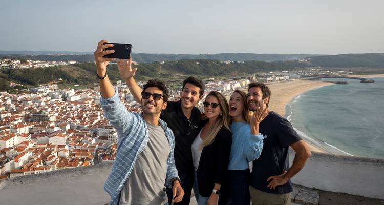 Porto, Nazaré et Óbidos en 2 jours depuis Lisbonne - WORLD EXPERIENCE 5