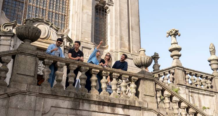Porto, Nazaré et Óbidos en 2 jours depuis Lisbonne - WORLD EXPERIENCE 7