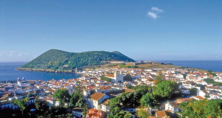 Crater lakes, floral splendor and world cultural heritage (driver and excursions) - DERTOUR 6