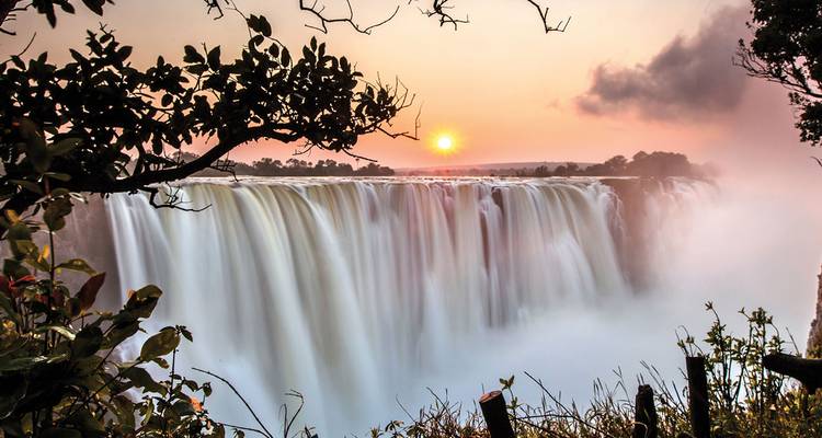【Zambia】12-Day Luxury South Luangwa, Lower Zambezi & Victoria Falls Safari Tour Package - Delightful Travel 7