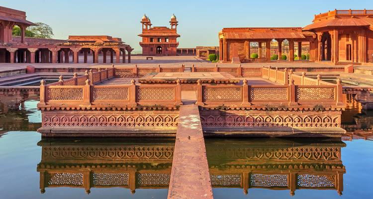 Historisch Fatehpur Sikri complex met ingewikkelde architectuur.
