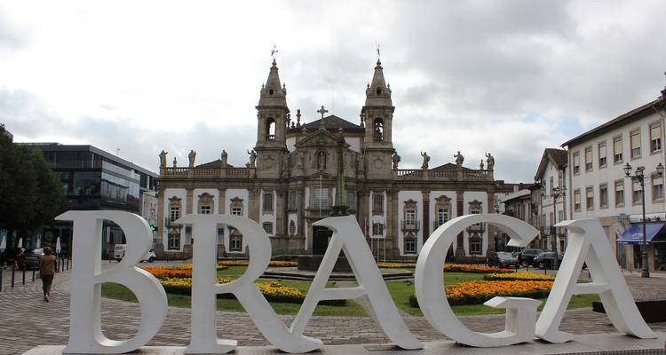 5 Days in Porto: Exploring Nature, Culture & Historic Cities - STM Tours LLC 2