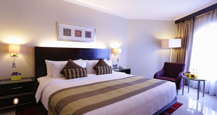 Dubai Dreamscape: Explore the Jewel of the Desert!" - Africa Venture Safaris 3