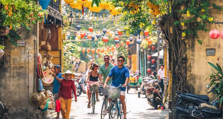 Vietnam Highlights (With Ha Giang Loop, Air Price Vietnam Highlights) - Contiki 5
