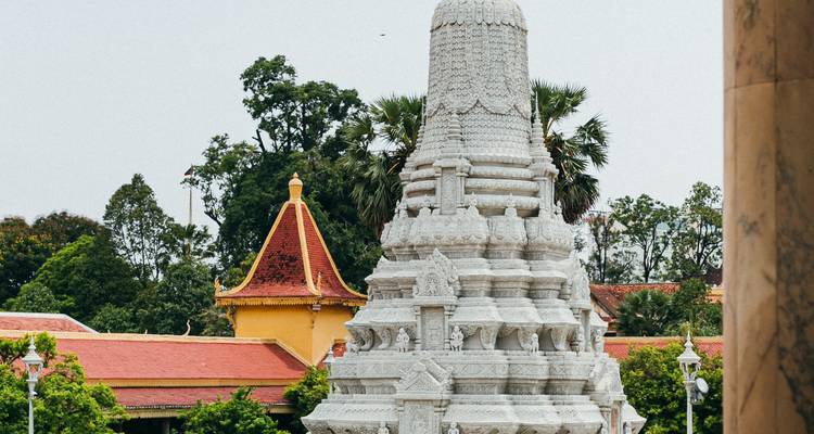 Mekong River Cruise & Dolphin Encounter 7-Night Cambodia to Vietnam - Lotus Cruises 9