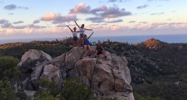 Brisbane to Cairns: 15 Day DINGO SELECT Tour (twinshare or single accom) - Stray Australia  5