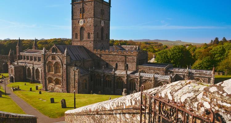 Discover Wales Small-Group Tour from London - 5 Days - Click Tours 7