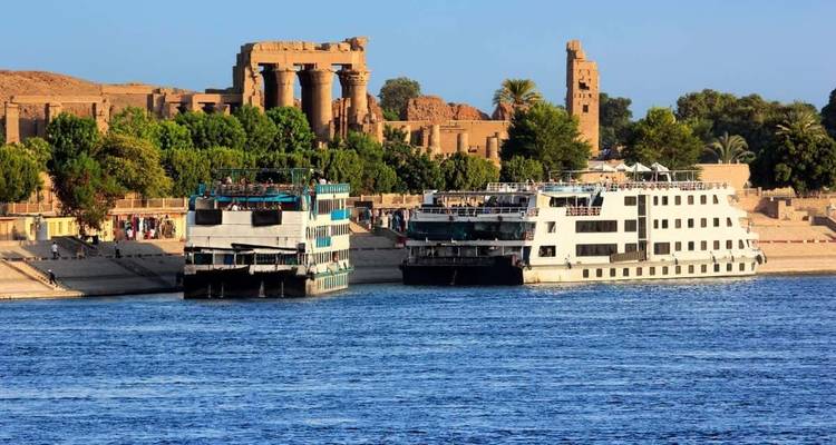 L'opulence dévoilée : Un voyage luxueux à travers le Caire, les pyramides et la croisière sur le Nil". - Truly Adventures 4