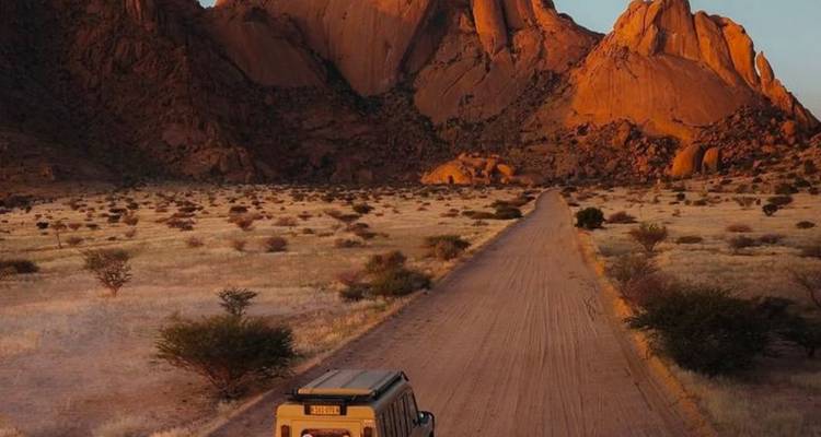 3-Day Sossusvlei Budget Safari Tour in Namibia - Knap Tours Limited 1